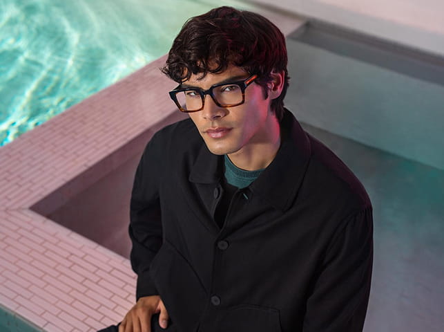 Man wearing eyeglasses