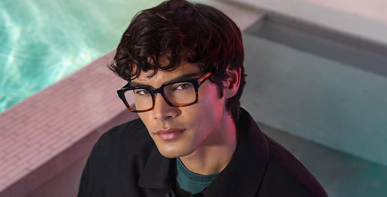Man wearing eyeglasses